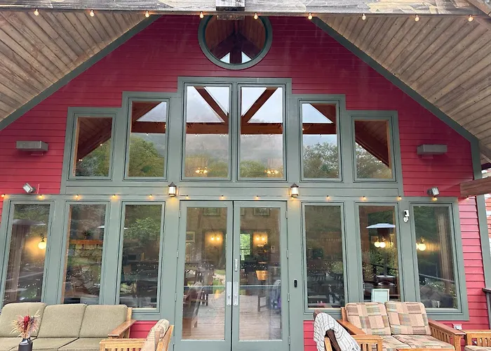 Minnewaska Lodge